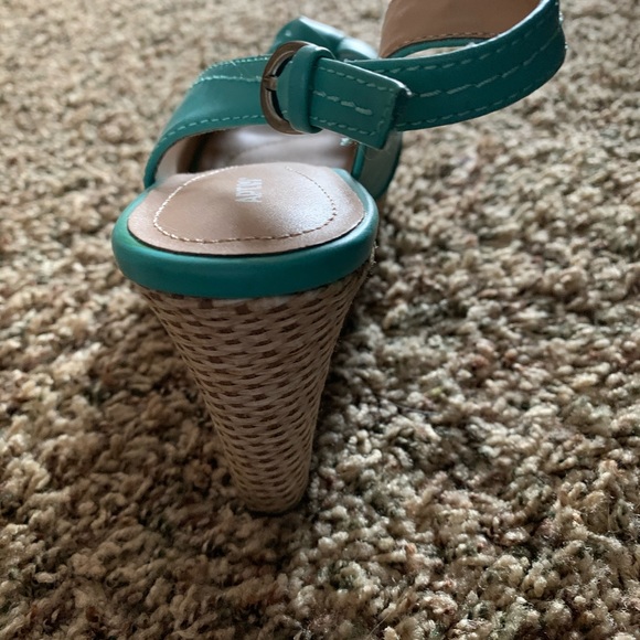 Apt. 9 Ankle-Strap Wedge Sandals - Picture 7 of 7